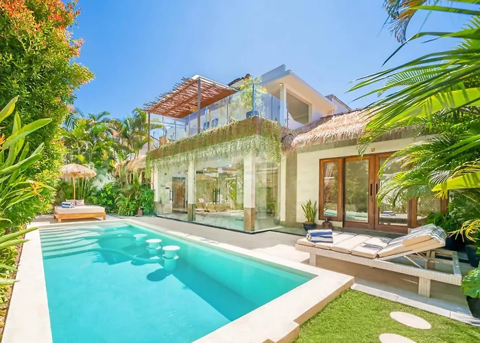 Villa Florence - 3Bdr Luxury Villa, Private Pool, Walk To The Beach Seminyak 